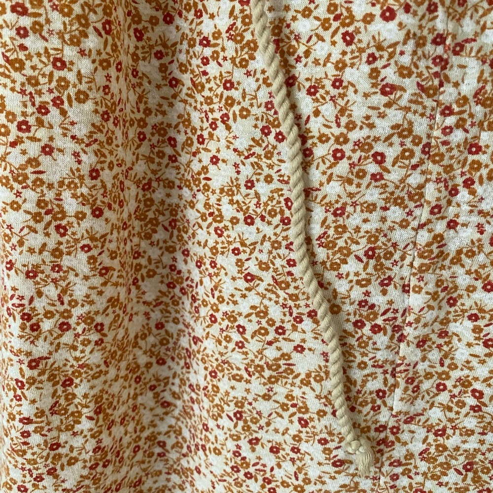 Wonderly Brown and Cream Floral Tie-Neck Peasant Blouse - Picture 2 of 5